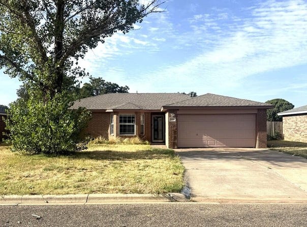 2609 Itasca St, Plainview, TX 79072
