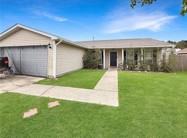 1021 WILLIAM Drive, Slidell, LA 70460
