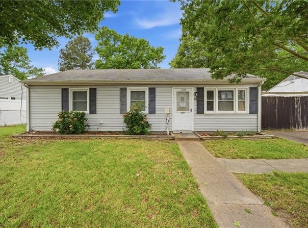 1003 Rollins Circle, Hampton, VA 23663