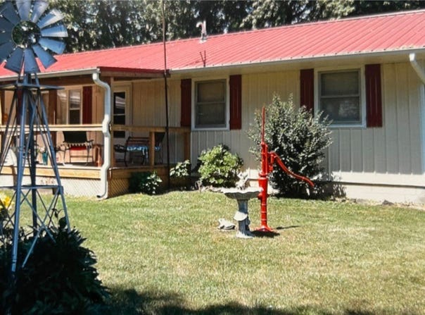 28155 Skaggs Street, Seligman, MO 65745