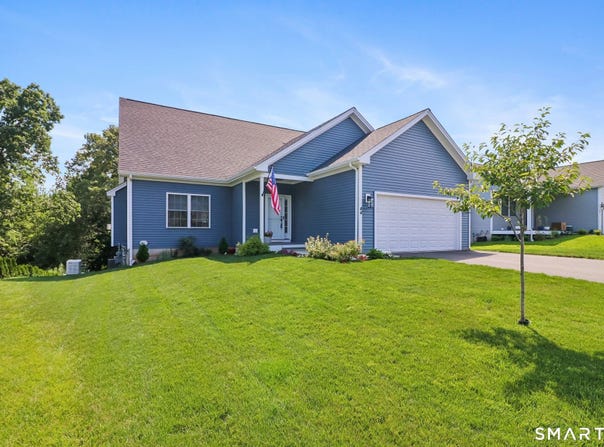 44 W River Road, East Windsor, CT 06088