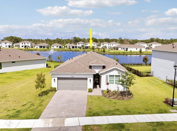 5783 SE Skyblue Circle, Stuart, FL 34997