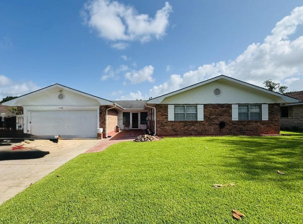 1340 W Oak Avenue, Eunice, LA 70535