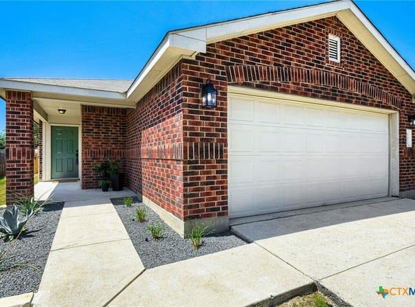 137 Pine Arbol, Buda, TX 78610