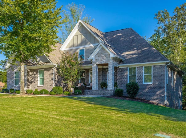 1504 Emerald Pointe Drive, Soddy Daisy, TN 37379