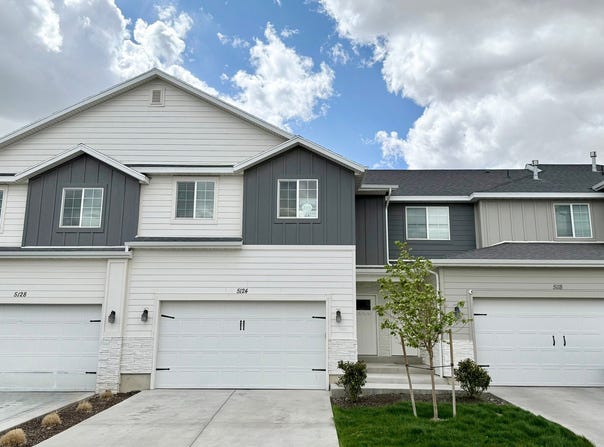 5124 E LAKEFIELD Dr, Eagle Mountain, UT 84005