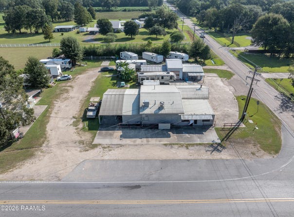2962 Main Highway, Breaux Bridge, LA 70517