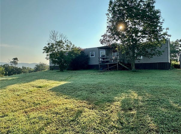 13556 E Highway 28, Parks, AR 72950