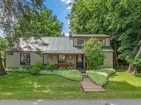 213 W 5th Ave, Clark Fork, ID 83811