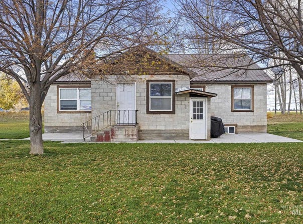 128 S 100 E, Rupert, ID 83350
