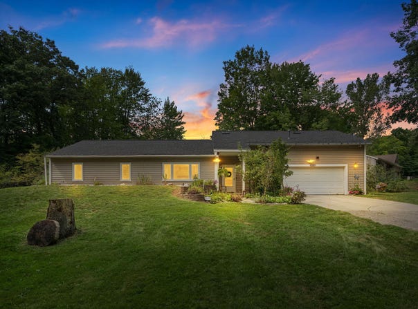 18145 148th Avenue, Spring Lake, MI 49456