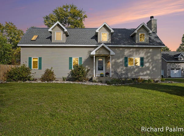 12018 Linden Drive NW, Marne, MI 49435