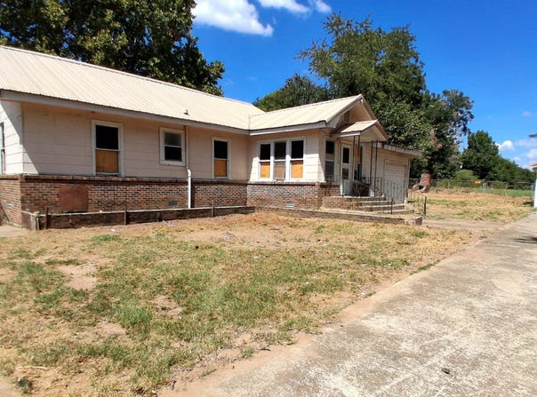 1103 SE 3rd, Antlers, OK 74523