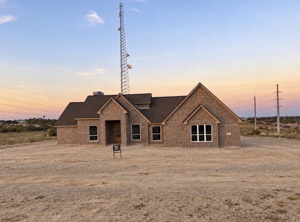 457 Collum View, Azle, TX 76020