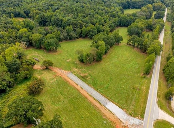2104 Hwy 123, Toccoa, GA 30577