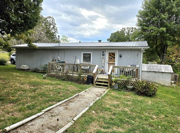 41 Dripping Spring Road, Bronston, KY 42518