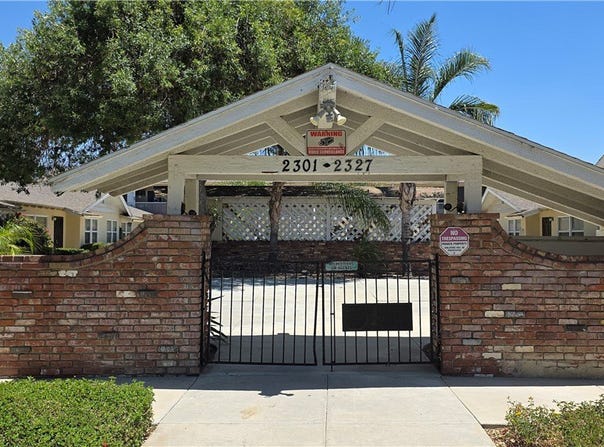 2305 Mountain, San Bernardino, CA 92404