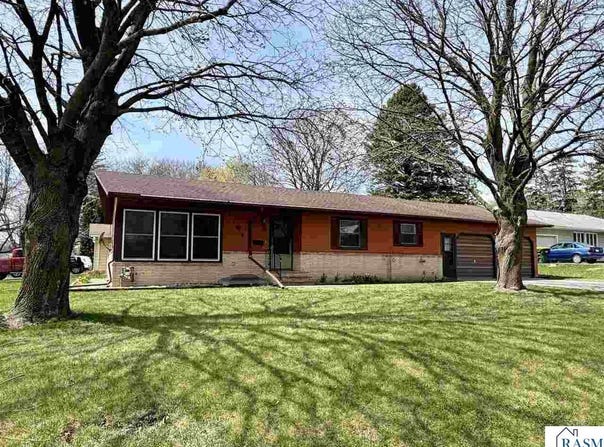 1101 N Armstrong Boulevard, St. James, MN 56081-1208
