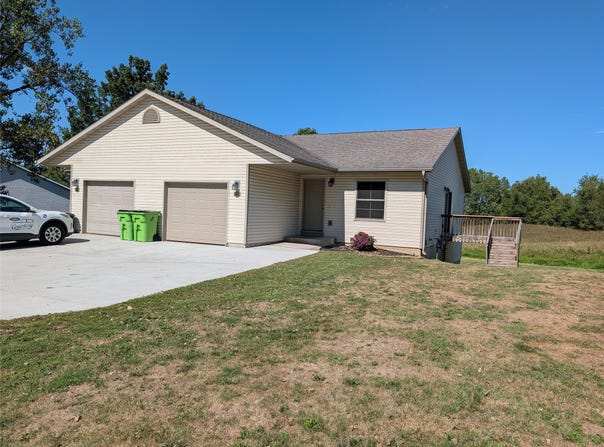 400-402 Main St, Cadott, WI 54727