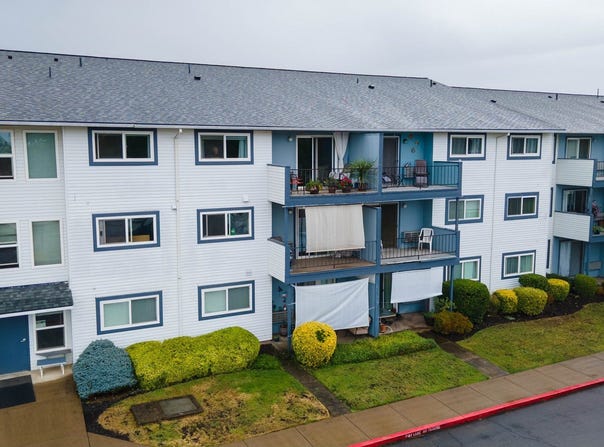 950 EVERGREEN Rd, Woodburn, OR 97071