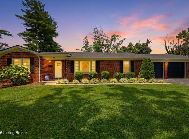 220 Forrest Dr, Lawrenceburg, KY 40342
