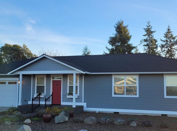 235 Brittany, Sequim, WA 98382