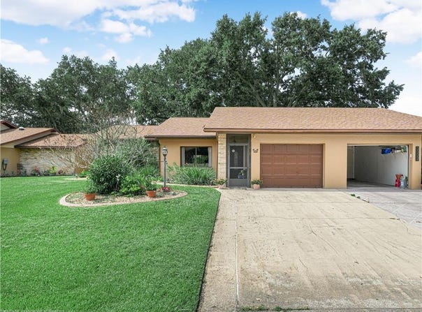 2225 Hidden Creek Circle, Sebring, FL 33870