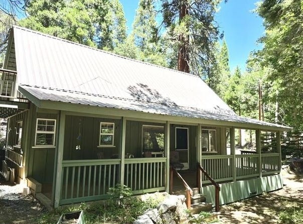 565 Trails End, Springville, CA 93265