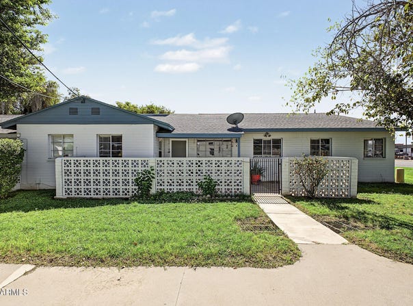 2953 N 19TH Avenue, Phoenix, AZ 85015