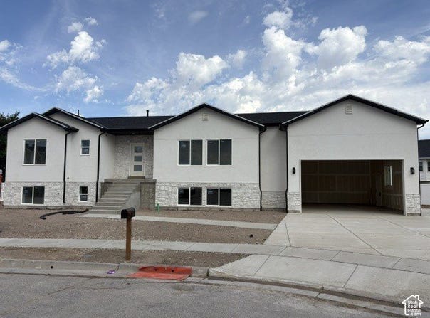 4272 W 4850 S, Roy, UT 84067