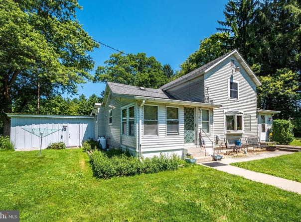 40 SUNSHINE, OAKLAND, MD 21550