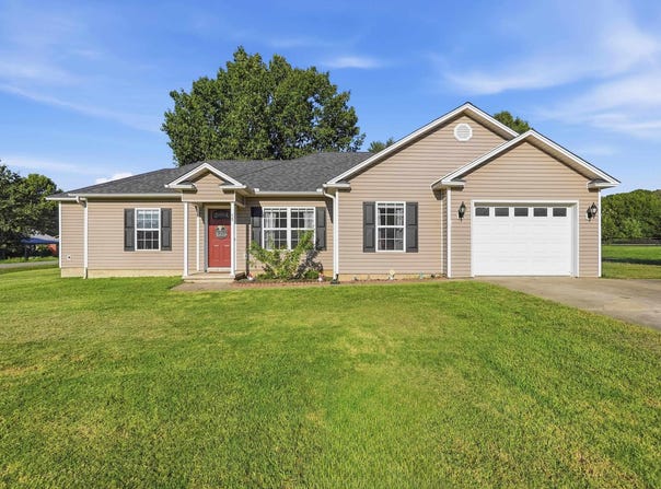 15 Griffin St, Ward, AR 72176