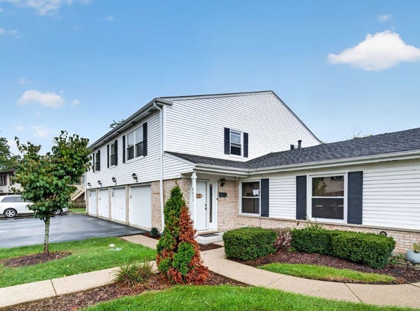 841 Pahl Road, Elk Grove Village, IL 60007