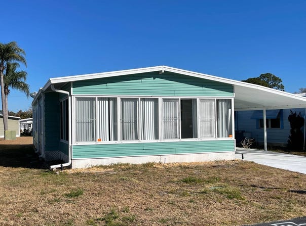 20 Camino Real Ct, Edgewater, FL 32132