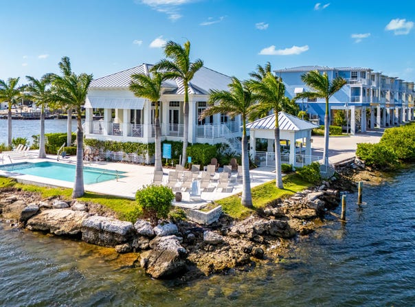 48 E Playa Largo Boulevard, Key Largo, FL 33037