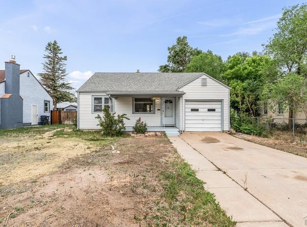 323 Arthur St, Pueblo, CO 81004