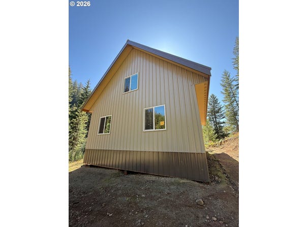 63850 LOST CREEK Ln, Elgin, OR 97827