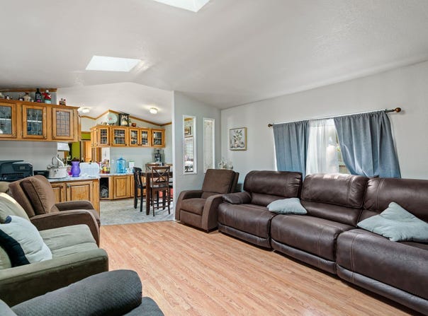 2906 W 7th Ave, Kennewick, WA 99336