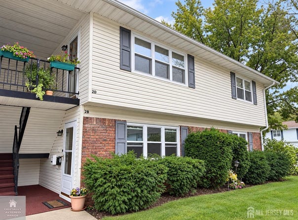 2 Texas Court, Old Bridge, NJ 07747