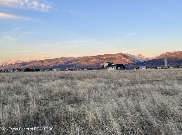 882 PEAK VIEW ESTATES RD., Victor, ID 83455
