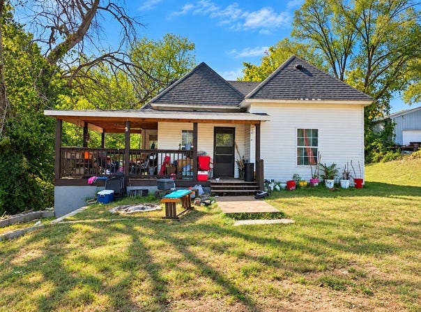 307 S Maple Street, Galena, MO 65656
