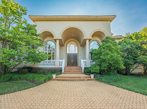 1683 Braeside Lane, Northbrook, IL 60062