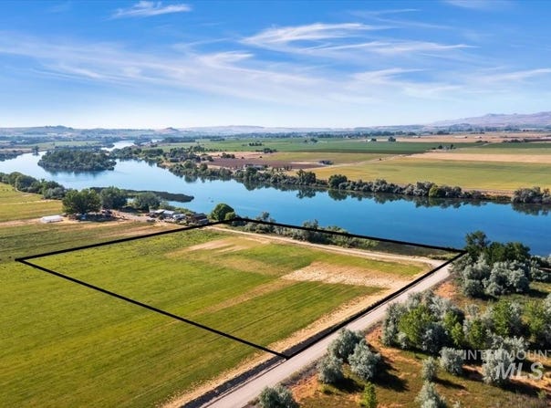 Fran Ln, Wilder, ID 83676