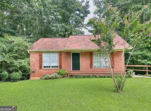 100 Teaver Court, Lagrange, GA 30240