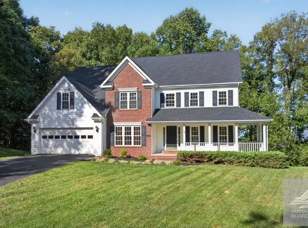 108 Callaway Circle, BLUEFIELD, VA 24605