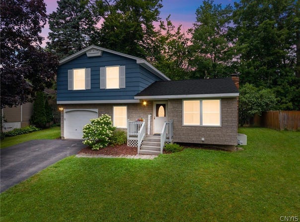 4203 Orion Path, Liverpool, NY 13090
