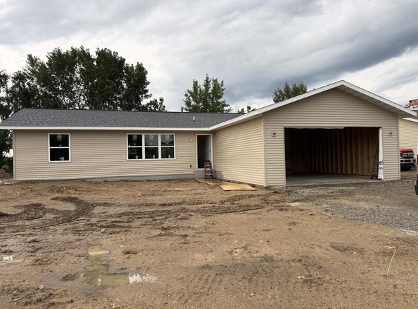 1278 E Bluff Rd, Whitewater, WI 53190