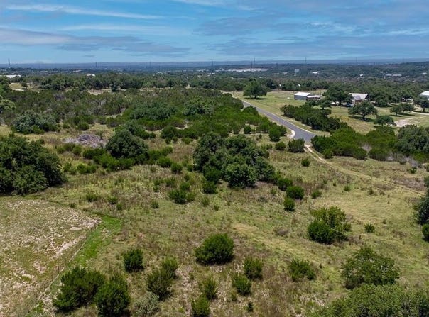 250 Deer Run, Mountain Home, TX 78058