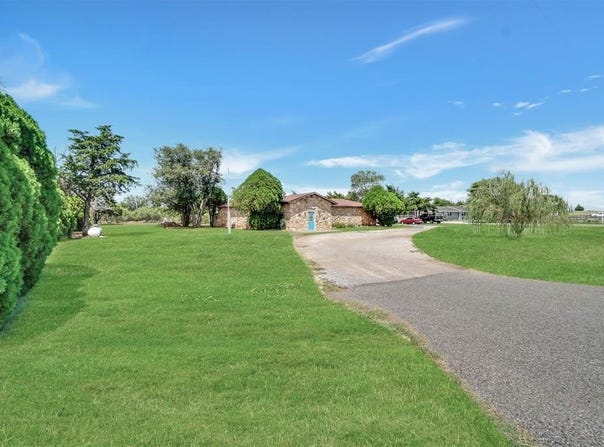 20449 E County Road 159, Altus, OK 73521