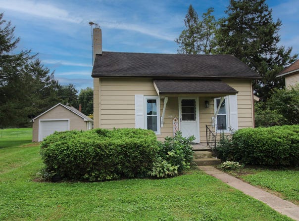 418 E Arbor Street E, Marcellus, MI 49067